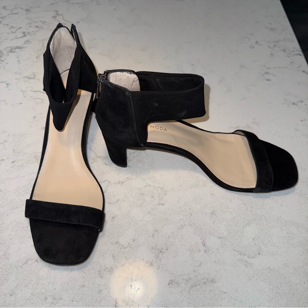 NWT- Pelle Moda Mint Black Suede Women's Heels size 8.5 Elegant - Picture 2 of 7